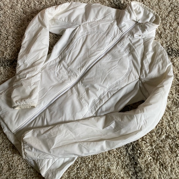 lululemon white puffer jacket